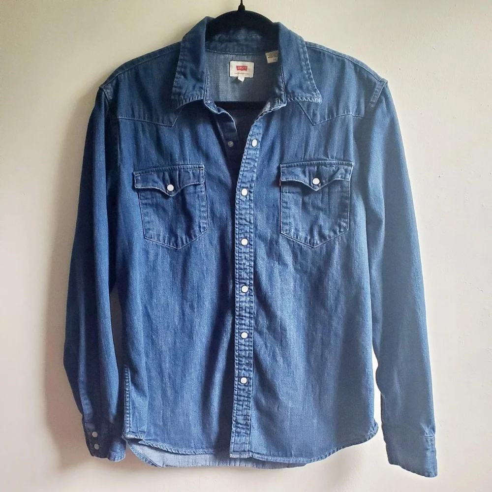 Levi's Denim Shirt - Picture 1 of 4
